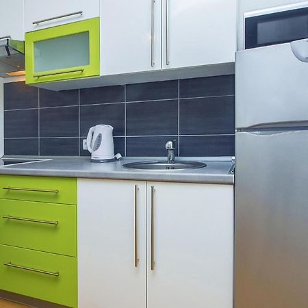 Apartment Stjepana 05 Дугі-Рат Екстер'єр фото